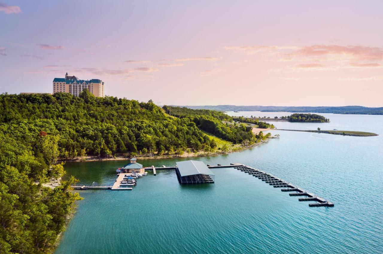Chateau On The Lake Resort Spa And Convention Center Branson Extérieur photo