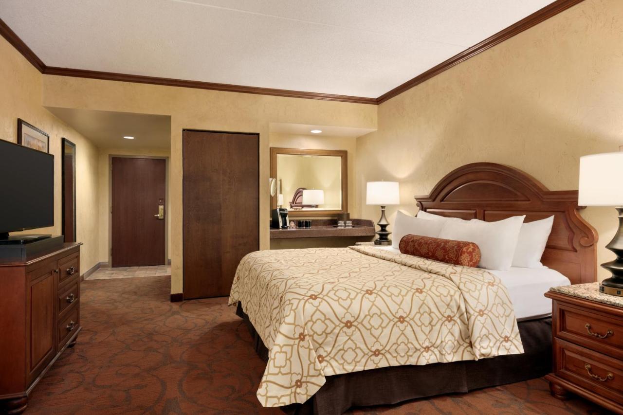 Chateau On The Lake Resort Spa And Convention Center Branson Extérieur photo