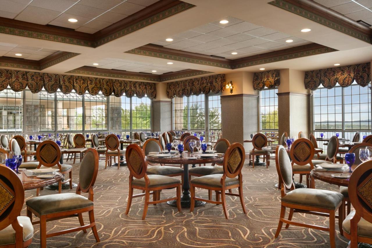 Chateau On The Lake Resort Spa And Convention Center Branson Extérieur photo
